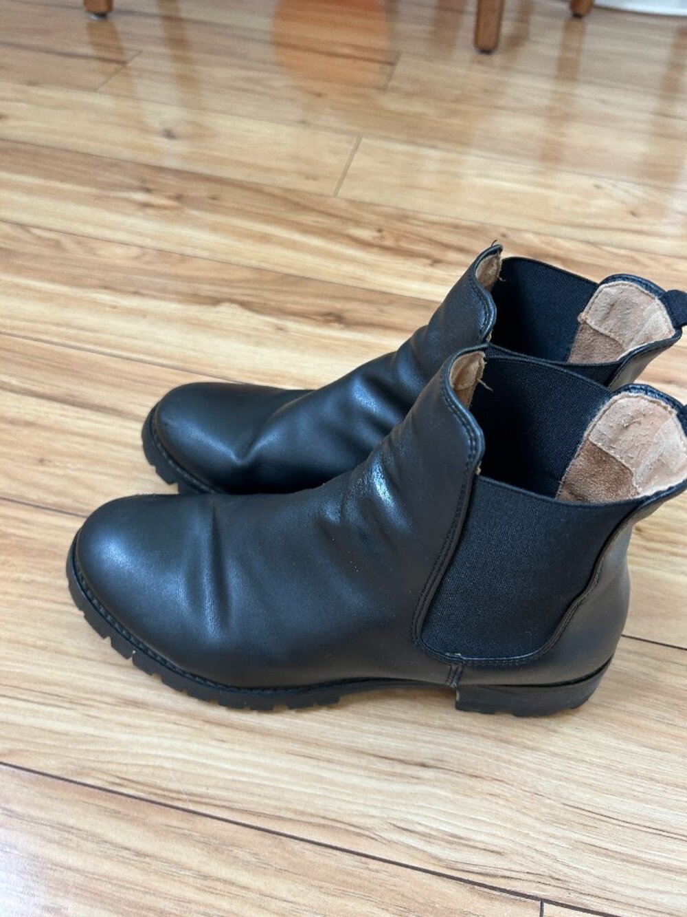Will's Vegan | Luxe Deep Tread Chelsea Boots